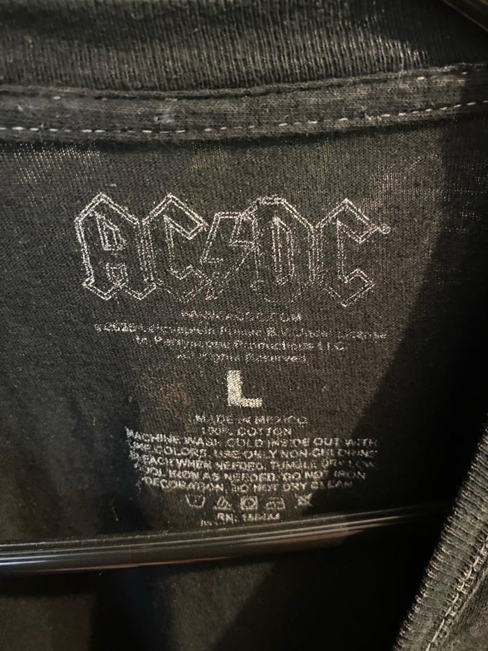 AC/DC acid wash Black Tee with Red-Outlined Logo lightning bolt ⚡️ - Picture 3 of 4